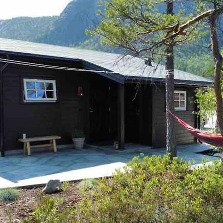 Cosy Cabin Between Lake And Mountain Treungen Eksteriør bilde