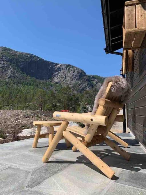Cosy Cabin Between Lake And Mountain Treungen Eksteriør bilde