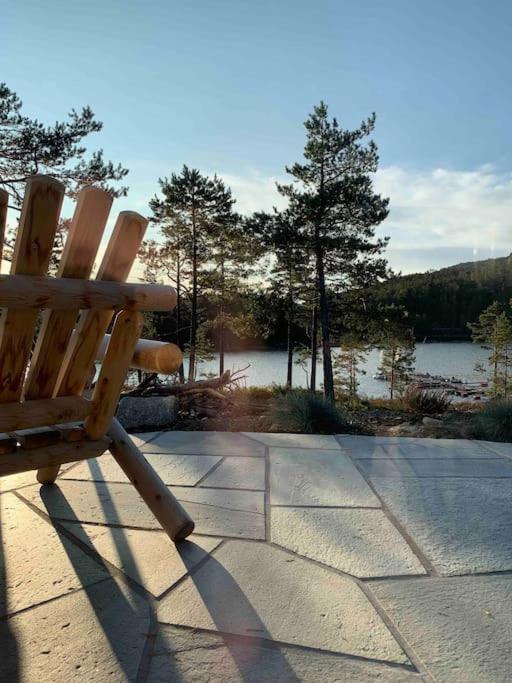 Cosy Cabin Between Lake And Mountain Treungen Eksteriør bilde