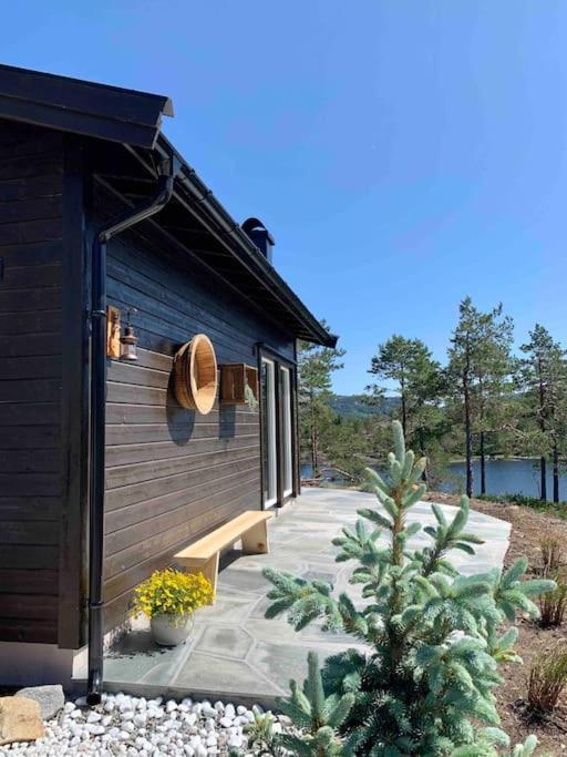 Cosy Cabin Between Lake And Mountain Treungen Eksteriør bilde
